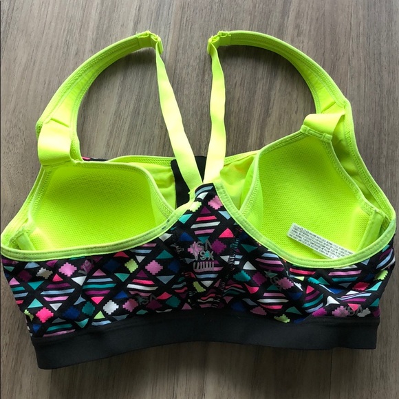 Victoria’s Secret Sports Bra - Picture 2 of 5